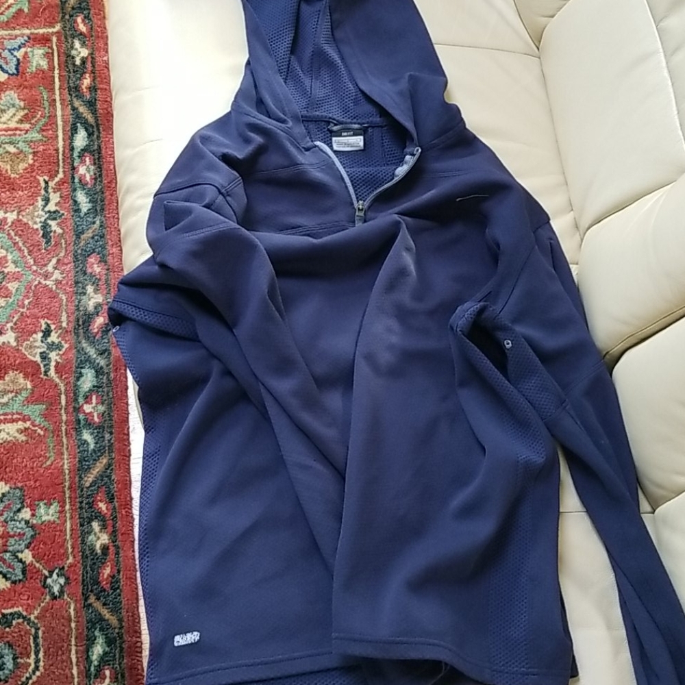 Nike Dry Fit Hooded 1/4 Zip Sweater